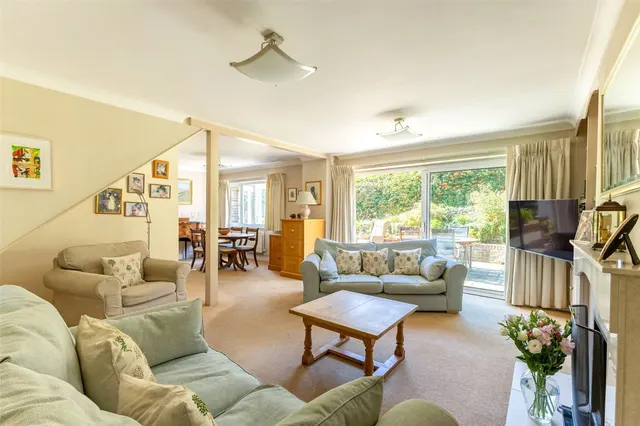 Elmleigh, Midhurst, GU29, photo 2
