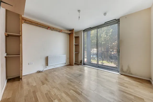 Photo 3 — Flat 57 Co Operative House, London, SE15 4UR