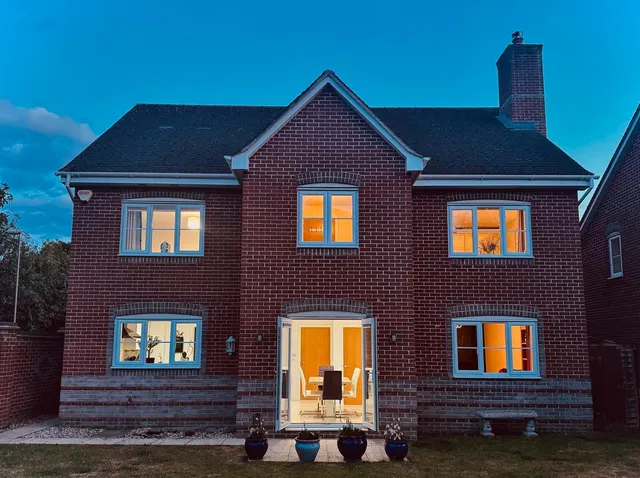 Photo 2 — Dorset Crescent, Basingstoke, RG22
