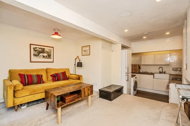 Tower Road, Hindhead, GU26, photo 2