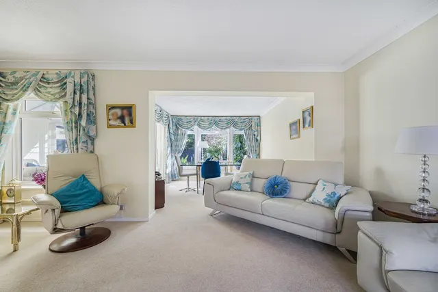 Lesley Close, Bexley, DA5, photo 3