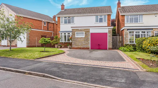 Loxley Road, Sutton Coldfield, Sutton Coldfield, B75 5NY, photo 1