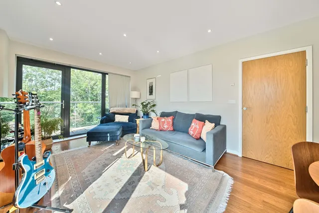 Boundaries Road, London, SW12, photo 3