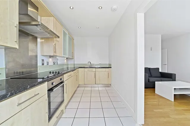 Artichoke Hill, London, E1W, photo 2