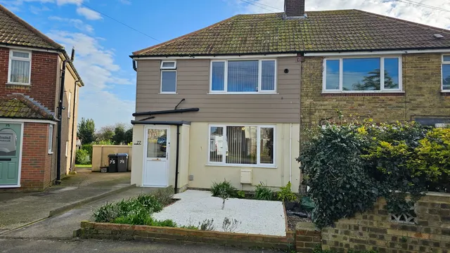 Lydia Road, Walmer, Deal, CT14 9JY, photo 1