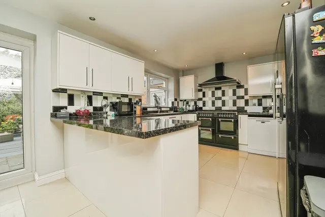 Orchard Avenue, Cheltenham, GL51, photo 3