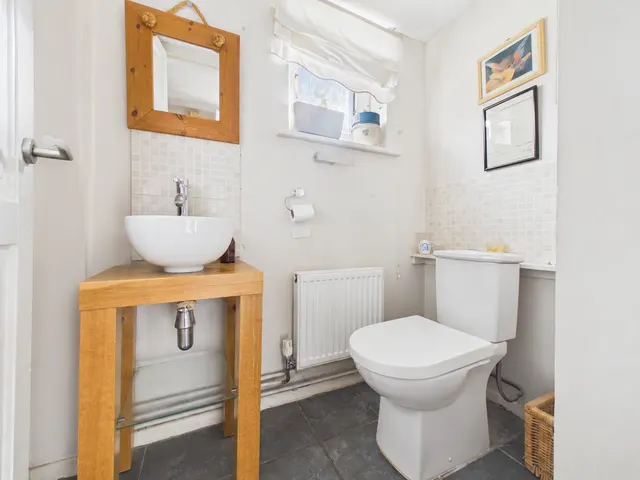 Beech Avenue, Lane End, HP14, photo 2