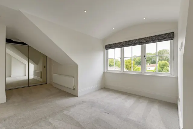 Photo 3 — Clarence Road, Harpenden, Hertfordshire, AL5 4AJ