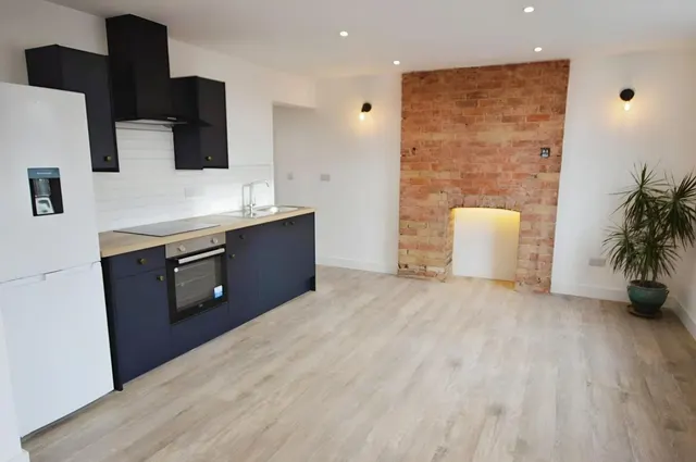 Bell Street, LE18, photo 1