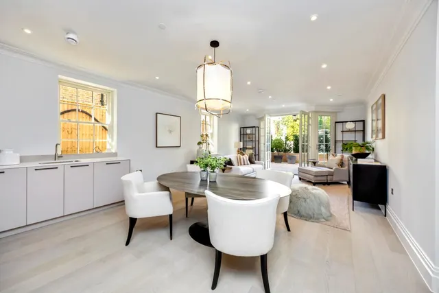 The Percy, Cooper's Hill, TW20, photo 2