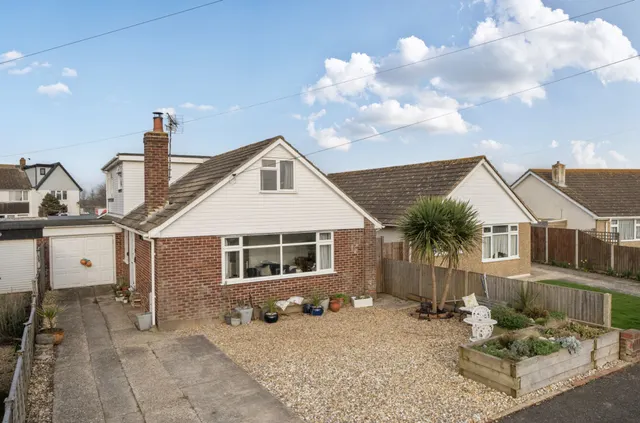 Seafield Close, East Wittering, PO20, photo 1