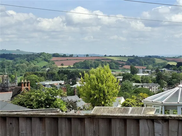 Barnfield, Crediton, Devon, EX17, photo 1