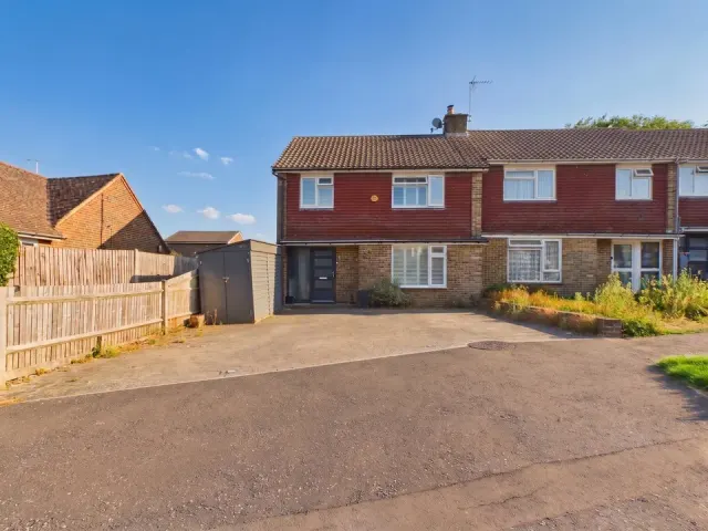 Ash Road, Southwater, photo 1