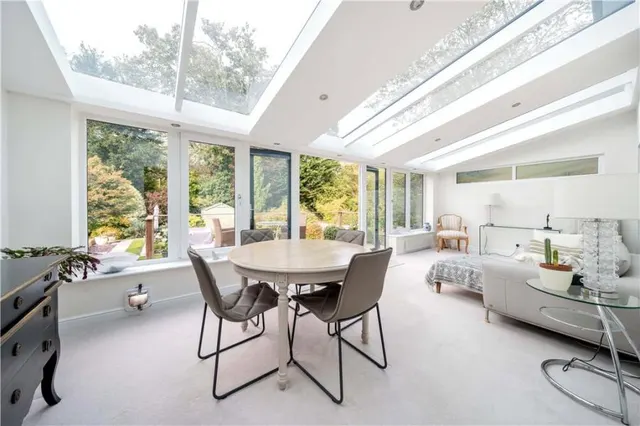 Ray Park Road, Maidenhead, SL6, photo 2
