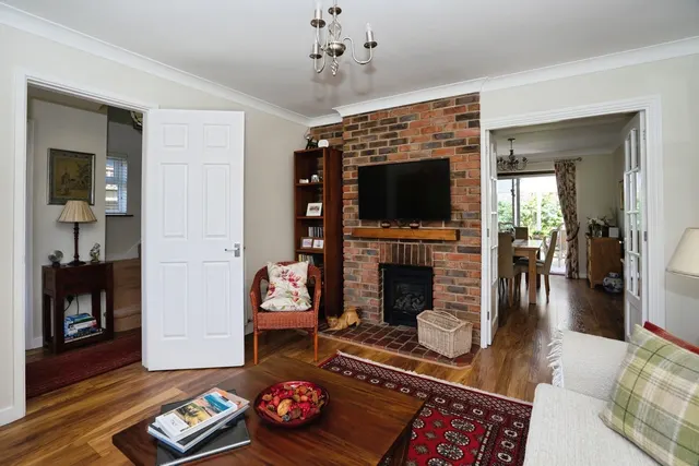 Henderson Walk, Steyning, BN44, photo 3