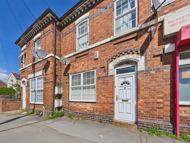 Kingsmills Road, Wrexham, LL13, photo 1
