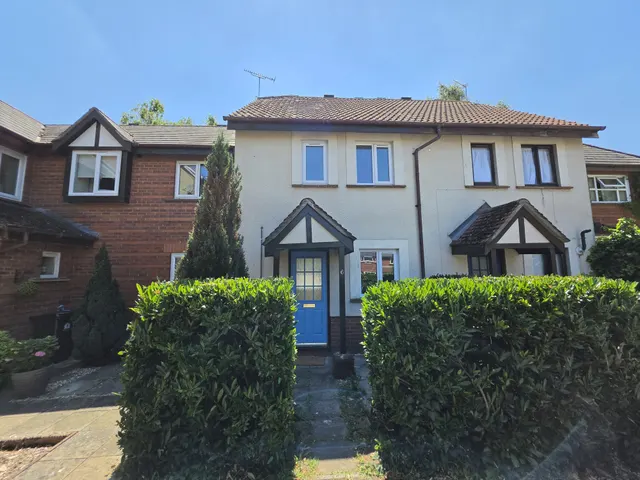 Wesley Close, photo 1