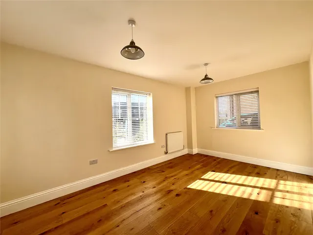 Marjoram Avenue, Cranleigh, GU6, photo 2