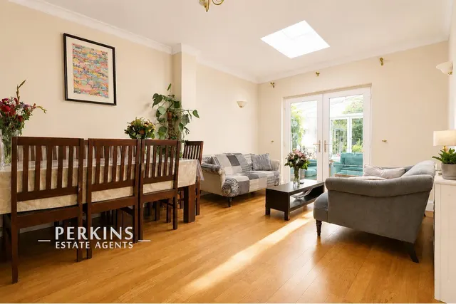 Ravenor Park Road, Greenford, UB6, photo 3