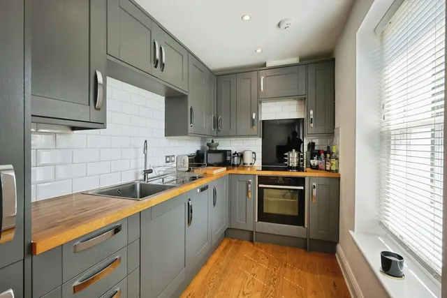 Photo 2 — Bushy Ruff House, Alkham Road, Temple Ewell, Dover, CT16