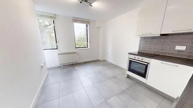 South Road, Haywards Heath, RH16, photo 2