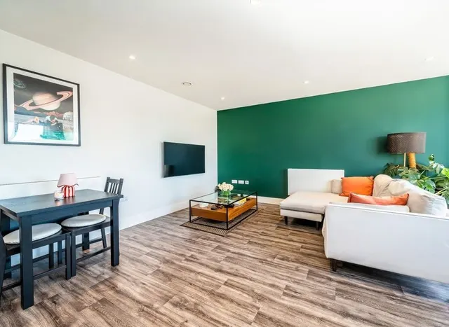 White Bear Lane, Hounslow, TW3, photo 2
