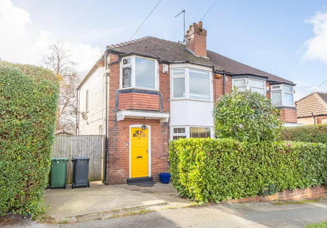 Gledhow Park Avenue, Chapel Allerton, LS7, photo 1