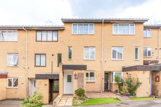 31 Bardsley Close, Croydon, photo 1