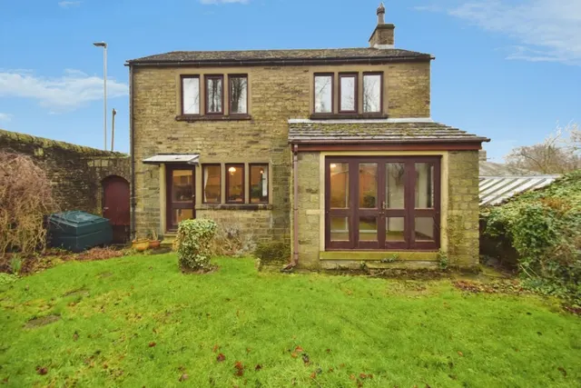 Haworth, Keighley, West Yorkshire, photo 1