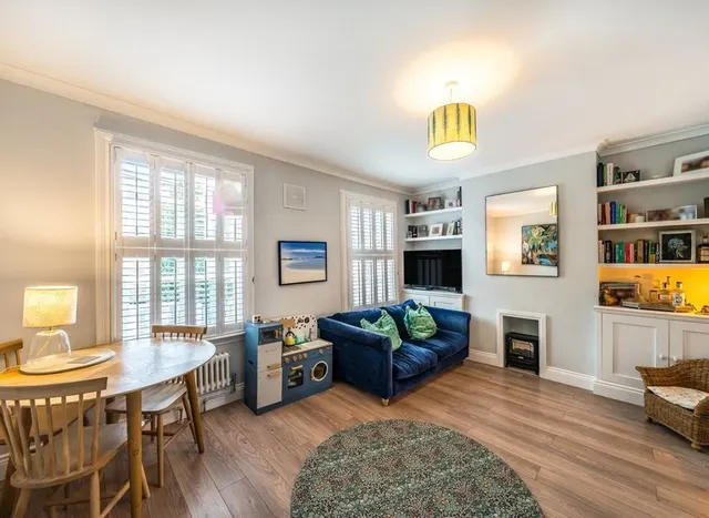 Photo 3 — Ulverscroft Road, East Dulwich, SE22