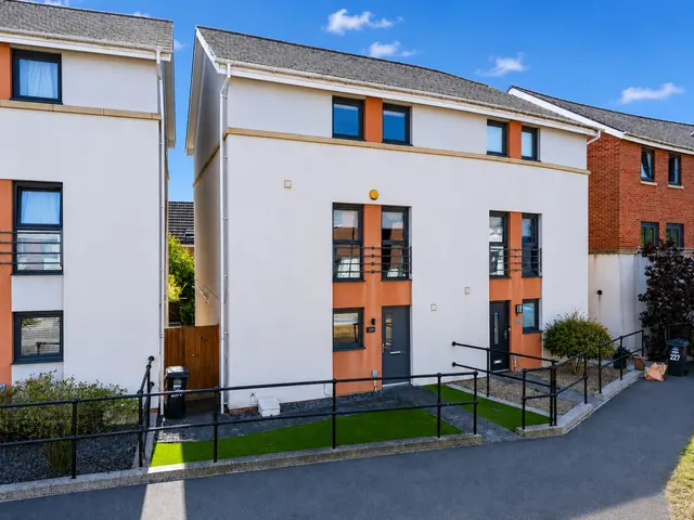 Phoenix Way, Portishead, BS20, photo 1