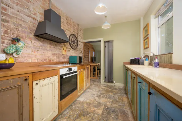 Cornwall Road, Kettering, NN16, photo 2