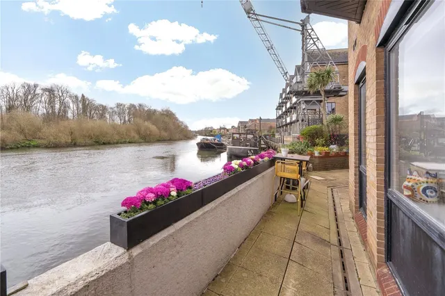 Bridge Wharf Road, Old Isleworth, TW7, photo 2