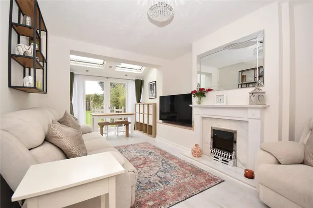 Lowther Grove, Garforth, LS25, photo 1
