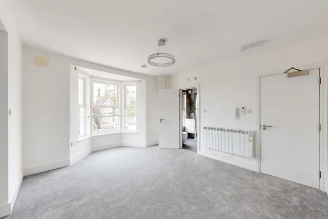 Ifield Road, Crawley, RH11, photo 1