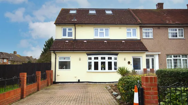 The Broadway, Loughton, IG10, photo 1