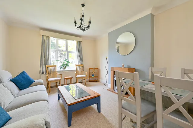 Flat 65 Norbiton Hall, Birkenhead Avenue, Kingston upon Thames, photo 1