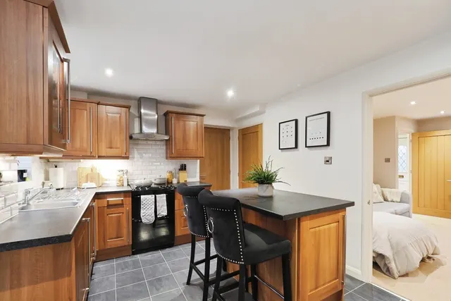Goodwood Close, Stretton, DE13, photo 3