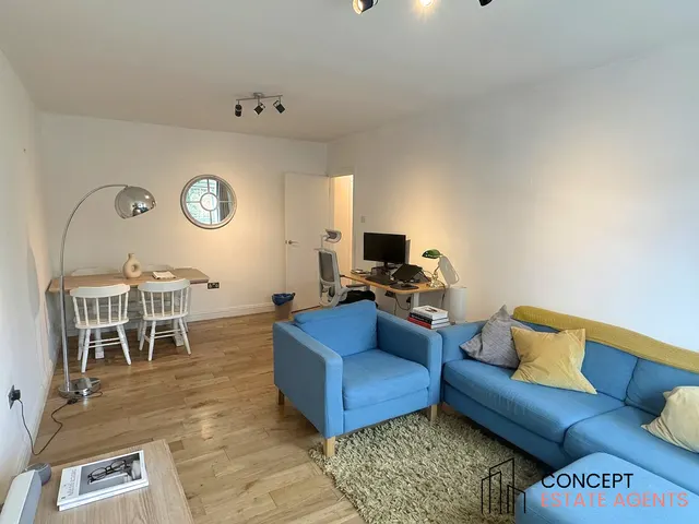 Photo 2 — 26 Morden Road, London, SW19