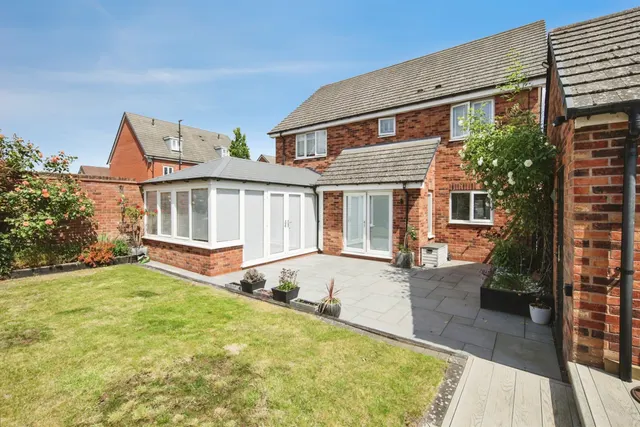 Bellerose Close, Coventry, CV4, photo 3