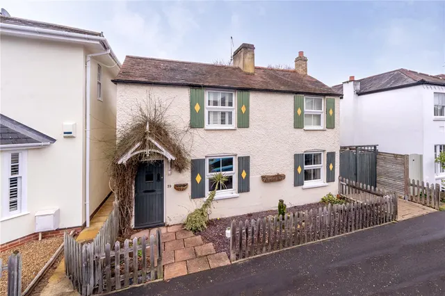 Second Cross Road, Twickenham, TW2 5QY, photo 1