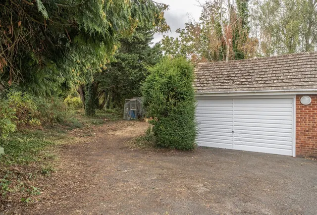 Photo 2 — Abbots Court Drive, Gloucestershire, Twyning, GL20 6JJ