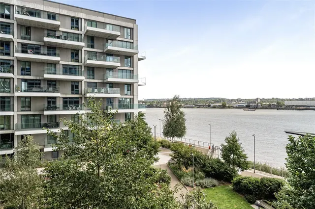 Bonnet Street, London, E16, photo 1