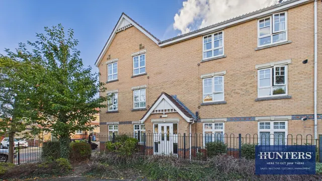 Wearhead Drive, Barnes, SR4, photo 1