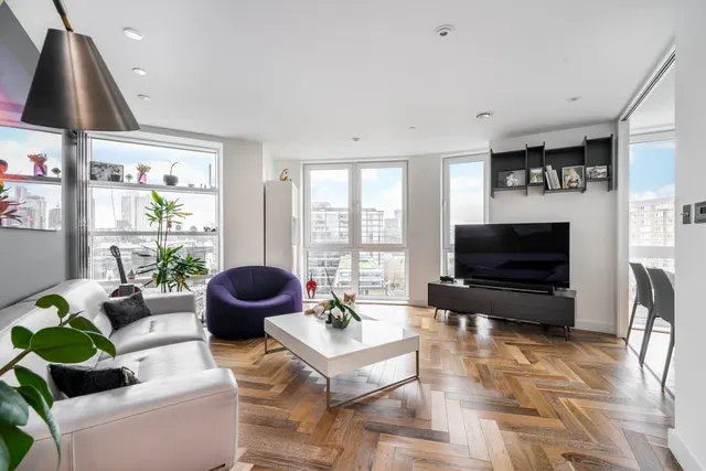 Photo 2 — Eagle Point, City Road, London, EC1V
