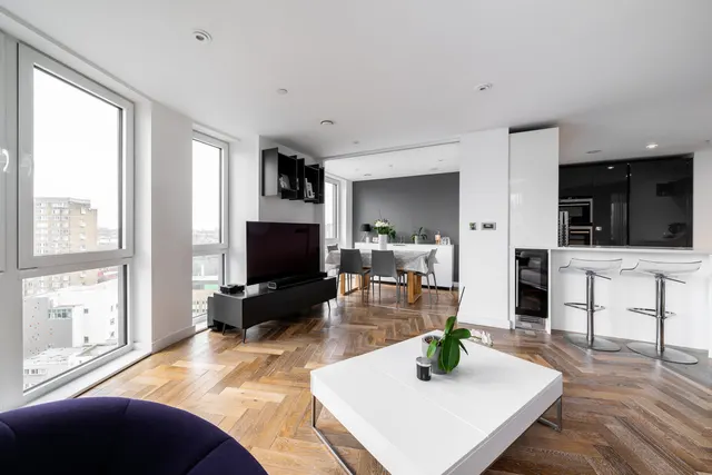 Photo 3 — Eagle Point, City Road, London, EC1V