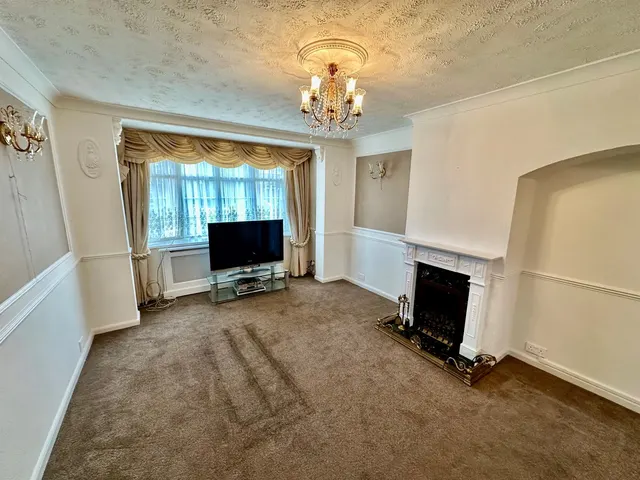 Brewood Road, Dagenham, RM8, photo 3