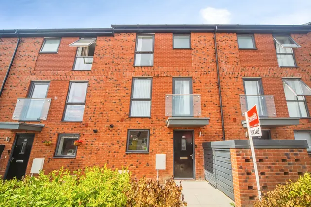 Victoria Road, Southampton, photo 1
