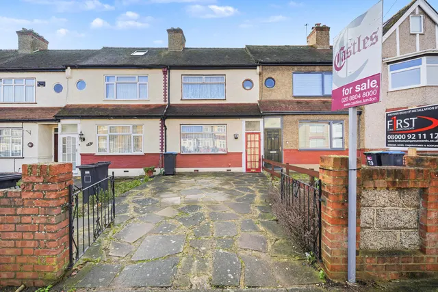 Roedean Avenue, Enfield, EN3, photo 1