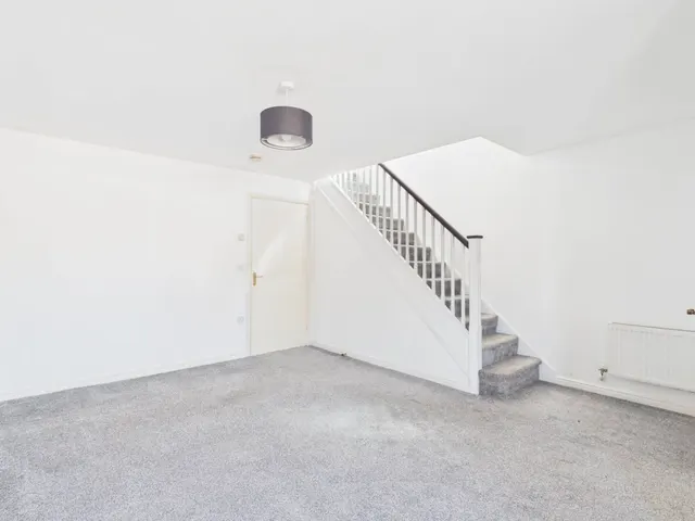 Russett Close, Barwell, LE9, photo 3
